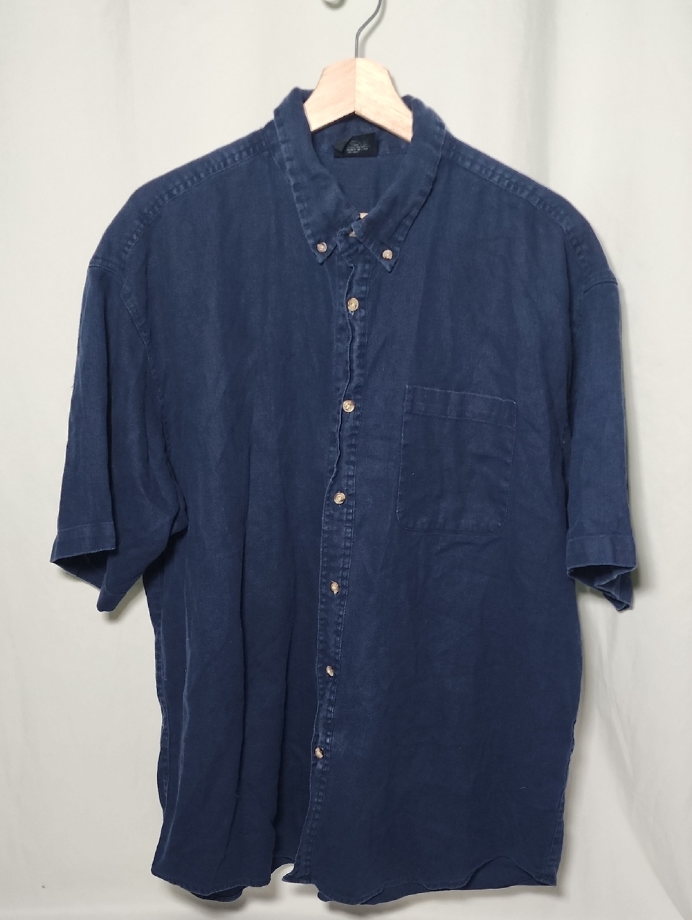 Men's Short-Sleeve Button-Down Shirt in Deep Blue
